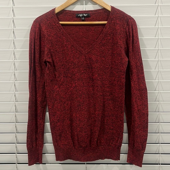 Active Basic V-Neck Sweater - Picture 1 of 4